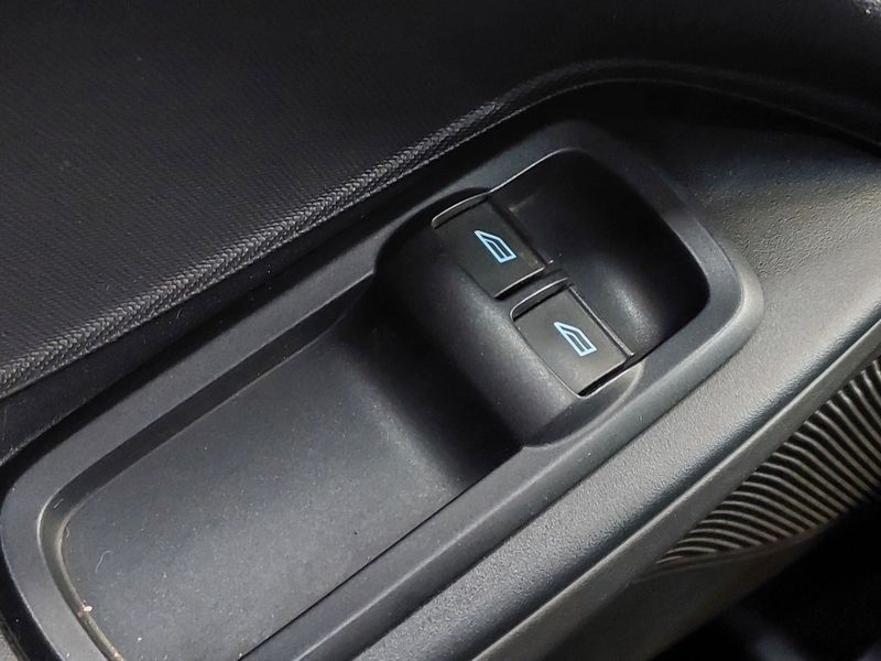 Ford KA 1.0 TI-VCT FLEX SE MANUAL 2020/2020 BETIOLO NOVOS E SEMINOVOS LAJEADO / Carros no Vale