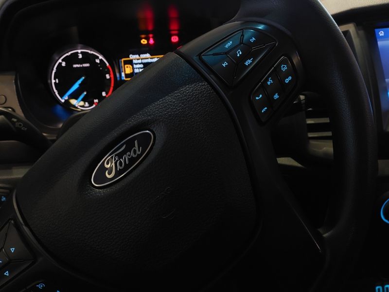 Ford RANGER 2.2 XLS 4X4 CD 16V DIESEL 4P AUTOMÁTICO 2021/2022 BETIOLO NOVOS E SEMINOVOS LAJEADO / Carros no Vale