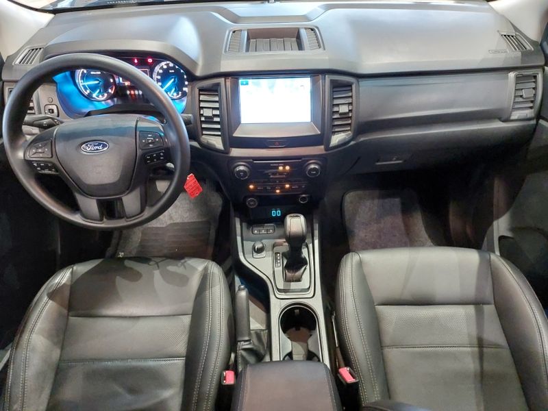 Ford RANGER 2.2 XLS 4X4 CD 16V DIESEL 4P AUTOMÁTICO 2021/2022 BETIOLO NOVOS E SEMINOVOS LAJEADO / Carros no Vale