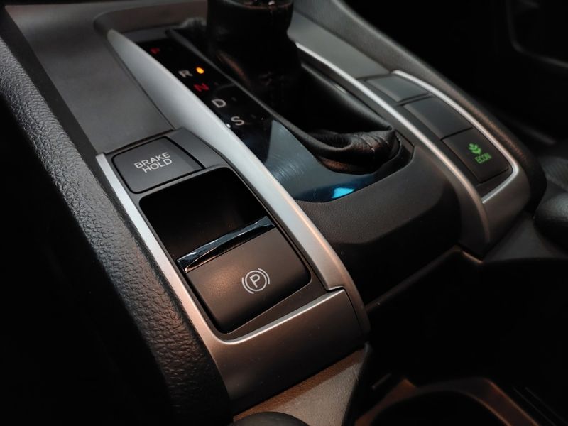 Honda CIVIC 2.0 16V FLEXONE EX 4P CVT 2017/2017 BETIOLO NOVOS E SEMINOVOS LAJEADO / Carros no Vale Honda CIVIC 2.0 16V FLEXONE EX 4P CVT 2017/2017 BETIOLO NOVOS E SEMINOVOS LAJEADO / Carros no Vale