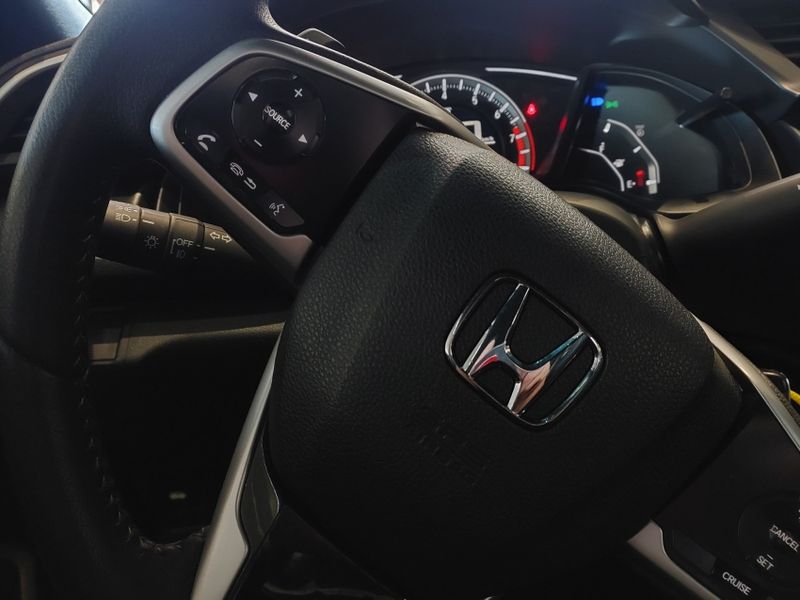 Honda CIVIC 2.0 16V FLEXONE SPORT 4P CVT 2019/2019 BETIOLO NOVOS E SEMINOVOS LAJEADO / Carros no Vale