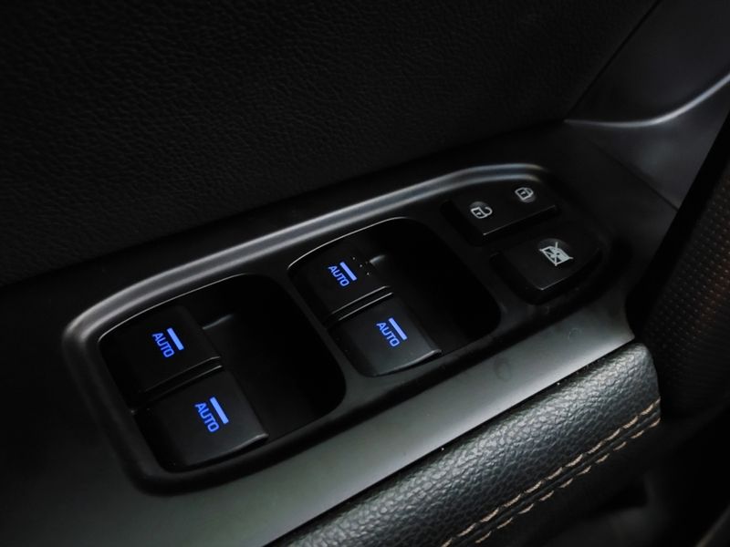 Hyundai CRETA 2.0 16V FLEX PRESTIGE AUTOMÁTICO 2021/2021 BETIOLO NOVOS E SEMINOVOS LAJEADO / Carros no Vale