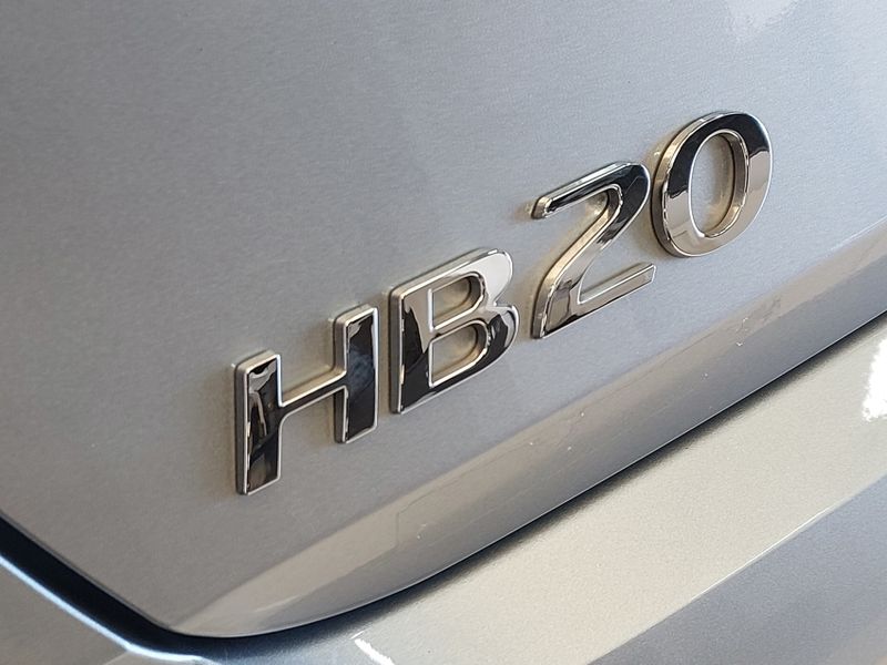 Hyundai HB20 1.0 12V FLEX SENSE MANUAL 2023/2024 BETIOLO NOVOS E SEMINOVOS LAJEADO / Carros no Vale