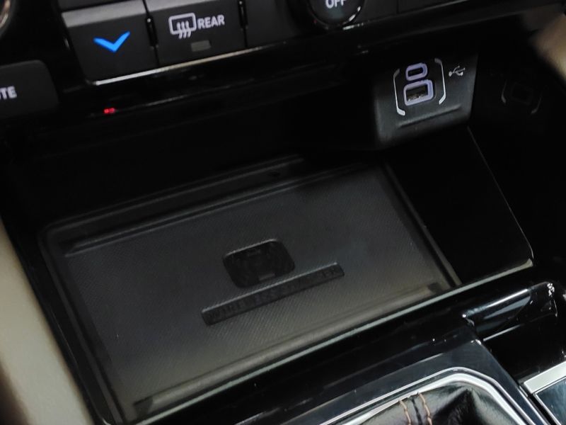 JEEP COMMANDER 1.3 T270 TURBO FLEX OVERLAND AT6 2022/2022 BETIOLO NOVOS E SEMINOVOS LAJEADO / Carros no Vale JEEP COMMANDER 1.3 T270 TURBO FLEX OVERLAND AT6 2022/2022 BETIOLO NOVOS E SEMINOVOS LAJEADO / Carros no Vale