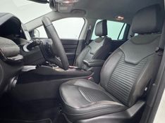 JEEP COMMANDER 2.0 TD380 TURBO DIESEL LIMITED AT9 2022/2023 BETIOLO NOVOS E SEMINOVOS LAJEADO / Carros no Vale