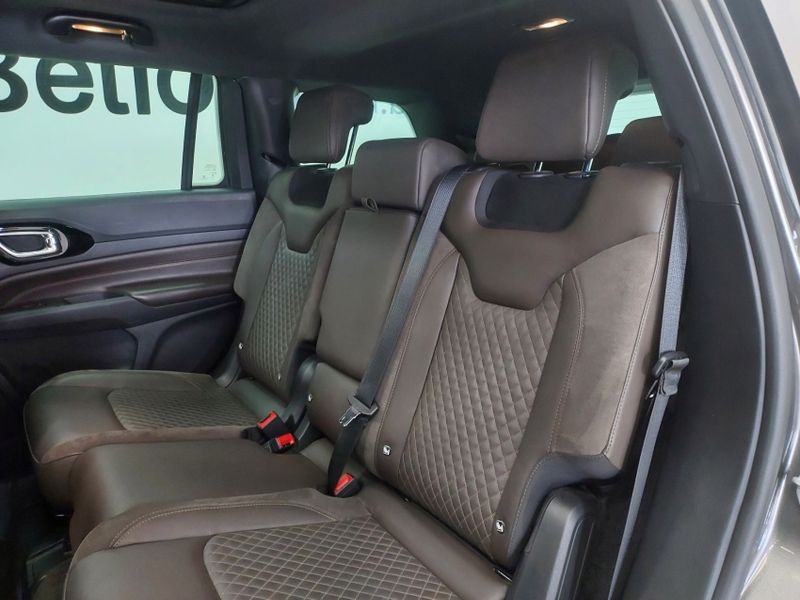 JEEP COMMANDER 2.0 TD380 TURBO DIESEL OVERLAND AT9 2021/2022 BETIOLO NOVOS E SEMINOVOS LAJEADO / Carros no Vale