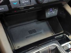 JEEP COMMANDER 2.0 TD380 TURBO DIESEL OVERLAND AT9 2022/2023 BETIOLO NOVOS E SEMINOVOS LAJEADO / Carros no Vale