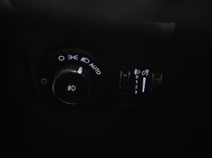 JEEP COMMANDER 2.0 TD380 TURBO DIESEL OVERLAND AT9 2021/2022 BETIOLO NOVOS E SEMINOVOS LAJEADO / Carros no Vale