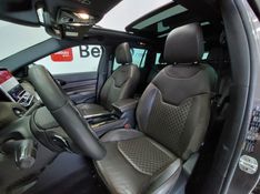 JEEP COMMANDER 2.0 TD380 TURBO DIESEL OVERLAND AT9 2021/2022 BETIOLO NOVOS E SEMINOVOS LAJEADO / Carros no Vale