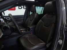 JEEP COMMANDER 2.0 TD380 TURBO DIESEL OVERLAND AT9 2021/2022 BETIOLO NOVOS E SEMINOVOS LAJEADO / Carros no Vale