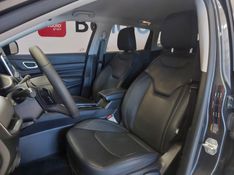 JEEP COMPASS 1.3 T270 TURBO FLEX LONGITUDE AT6 2023/2023 BETIOLO NOVOS E SEMINOVOS LAJEADO / Carros no Vale