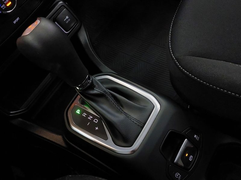 JEEP RENEGADE 1.3 T270 TURBO FLEX AT6 2023/2024 BETIOLO NOVOS E SEMINOVOS LAJEADO / Carros no Vale