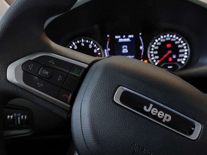 JEEP RENEGADE 1.3 T270 TURBO FLEX AT6 2023/2024 BETIOLO NOVOS E SEMINOVOS LAJEADO / Carros no Vale