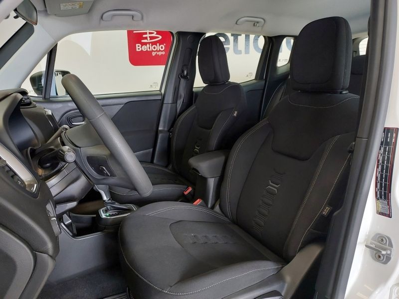 JEEP RENEGADE 1.3 T270 TURBO FLEX AT6 2023/2024 BETIOLO NOVOS E SEMINOVOS LAJEADO / Carros no Vale