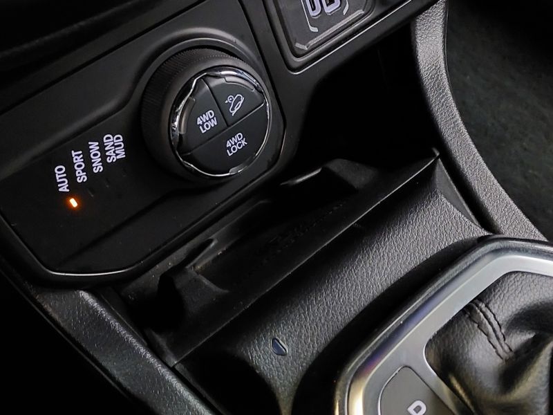 JEEP RENEGADE 1.3 T270 TURBO FLEX S 4X4 AT9 2022/2022 BETIOLO NOVOS E SEMINOVOS LAJEADO / Carros no Vale JEEP RENEGADE 1.3 T270 TURBO FLEX S 4X4 AT9 2022/2022 BETIOLO NOVOS E SEMINOVOS LAJEADO / Carros no Vale