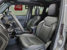 JEEP RENEGADE 1.3 T270 TURBO FLEX S 4X4 AT9 2022/2023 BETIOLO NOVOS E SEMINOVOS LAJEADO / Carros no Vale