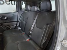 JEEP RENEGADE 1.3 T270 TURBO FLEX S 4X4 AT9 2022/2022 BETIOLO NOVOS E SEMINOVOS LAJEADO / Carros no Vale