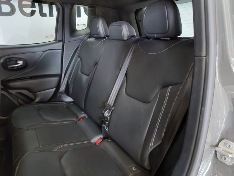 JEEP RENEGADE 1.3 T270 TURBO FLEX S 4X4 AT9 2022/2022 BETIOLO NOVOS E SEMINOVOS LAJEADO / Carros no Vale JEEP RENEGADE 1.3 T270 TURBO FLEX S 4X4 AT9 2022/2022 BETIOLO NOVOS E SEMINOVOS LAJEADO / Carros no Vale