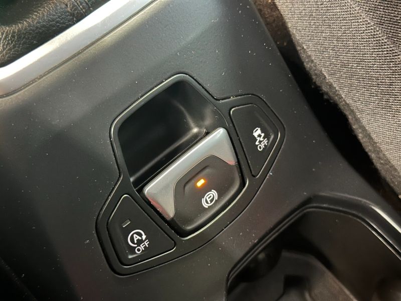 JEEP RENEGADE 1.3 T270 TURBO FLEX SPORT AT6 2023/2024 BETIOLO NOVOS E SEMINOVOS LAJEADO / Carros no Vale