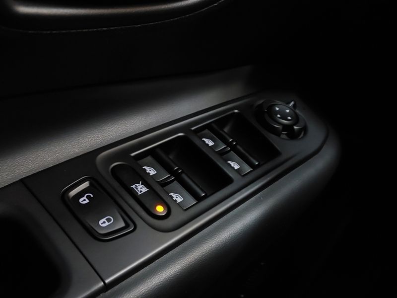 JEEP RENEGADE 1.3 T270 TURBO FLEX SPORT AT6 2022/2023 BETIOLO NOVOS E SEMINOVOS LAJEADO / Carros no Vale