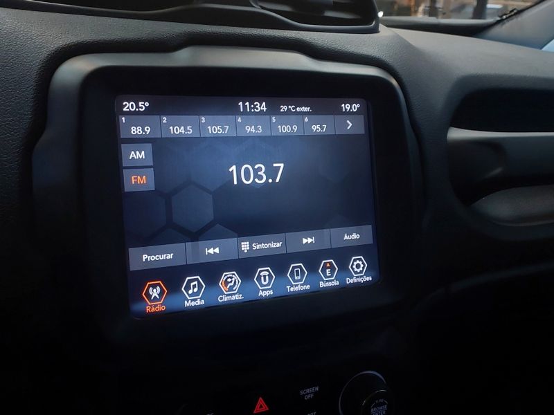 JEEP RENEGADE 1.8 16V FLEX LONGITUDE 4P AUTOMÁTICO 2021/2021 BETIOLO NOVOS E SEMINOVOS LAJEADO / Carros no Vale