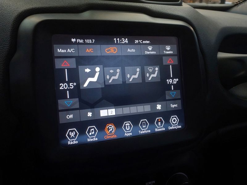 JEEP RENEGADE 1.8 16V FLEX LONGITUDE 4P AUTOMÁTICO 2021/2021 BETIOLO NOVOS E SEMINOVOS LAJEADO / Carros no Vale