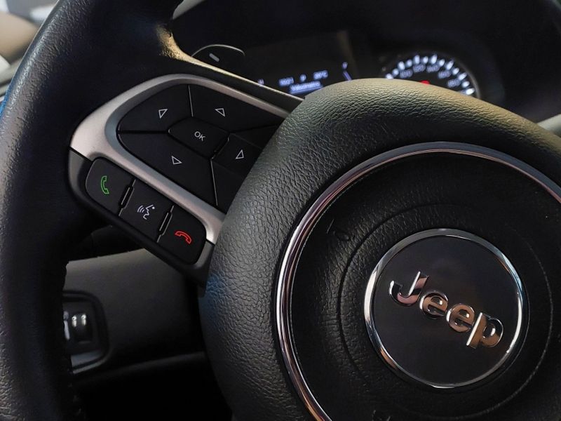 JEEP RENEGADE 1.8 16V FLEX LONGITUDE 4P AUTOMÁTICO 2021/2021 BETIOLO NOVOS E SEMINOVOS LAJEADO / Carros no Vale