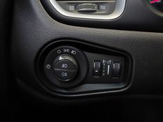 JEEP RENEGADE 1.8 16V FLEX LONGITUDE 4P AUTOMÁTICO 2021/2021 BETIOLO NOVOS E SEMINOVOS LAJEADO / Carros no Vale
