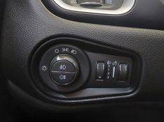 JEEP RENEGADE 1.8 16V FLEX LONGITUDE 4P AUTOMÁTICO 2021/2021 BETIOLO NOVOS E SEMINOVOS LAJEADO / Carros no Vale