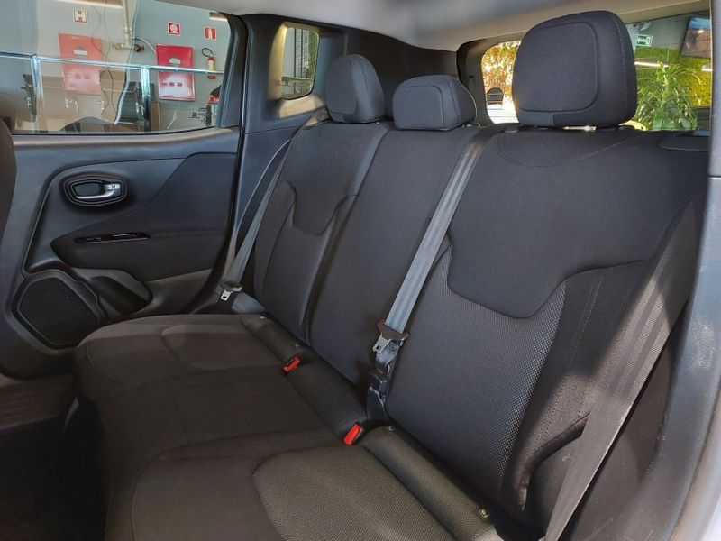 JEEP RENEGADE 1.8 16V FLEX SPORT 4P AUTOMÁTICO 2021/2021 BETIOLO NOVOS E SEMINOVOS LAJEADO / Carros no Vale