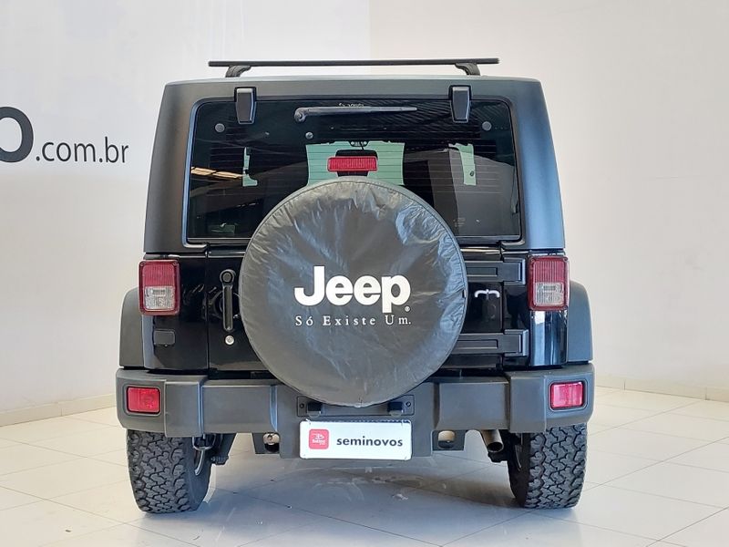 JEEP WRANGLER 3.6 SPORT 4X4 V6 12V GASOLINA 2P AUTOMÁTICO 2015/2015 BETIOLO NOVOS E SEMINOVOS LAJEADO / Carros no Vale