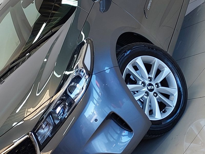 KIA CERATO 1.6 SX 16V FLEX 4P AUTOMÁTICO 2018/2019 BETIOLO NOVOS E SEMINOVOS LAJEADO / Carros no Vale