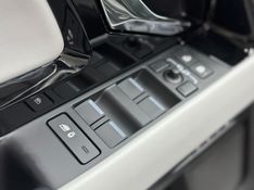 Land Rover RANGE ROVER EVOQUE 2.0 P250 FLEX R-DYNAMIC HSE AWD AUTOMÁTICO 2024/2025 BETIOLO NOVOS E SEMINOVOS LAJEADO / Carros no Vale