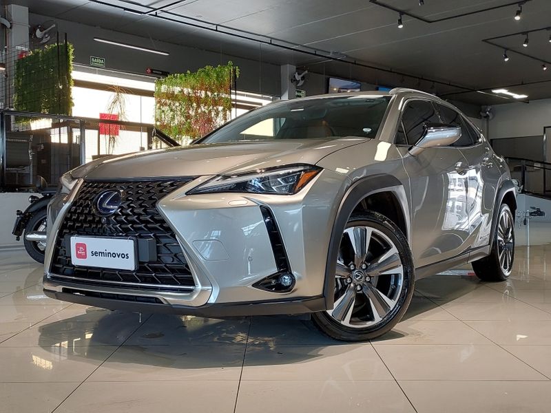 Lexus UX 250h 2.0 VVT-I HYBRID LUXURY CVT 2020/2020 BETIOLO NOVOS E SEMINOVOS LAJEADO / Carros no Vale