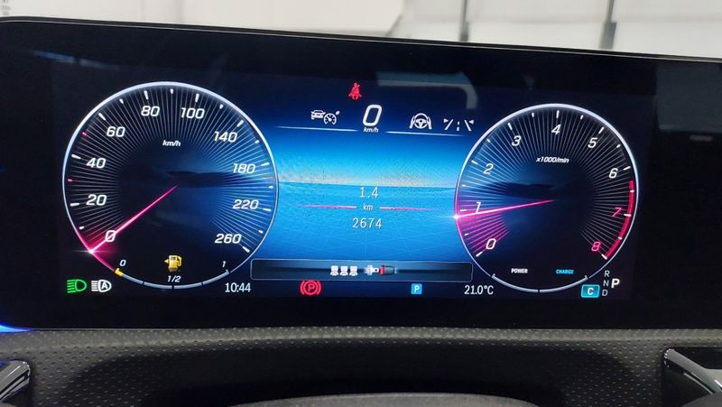 Mercedes-Benz CLA 200 1.3 MHEV 7G-DCT 2023/2024 BETIOLO NOVOS E SEMINOVOS LAJEADO / Carros no Vale