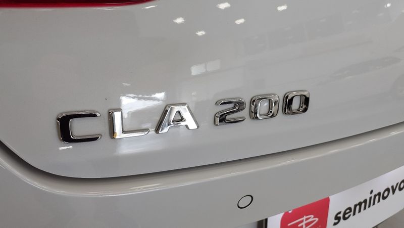 Mercedes-Benz CLA 200 1.3 MHEV 7G-DCT 2023/2024 BETIOLO NOVOS E SEMINOVOS LAJEADO / Carros no Vale
