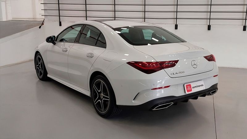 Mercedes-Benz CLA 200 1.3 MHEV 7G-DCT 2023/2024 BETIOLO NOVOS E SEMINOVOS LAJEADO / Carros no Vale