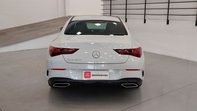 Mercedes-Benz CLA 200 1.3 MHEV 7G-DCT 2023/2024 BETIOLO NOVOS E SEMINOVOS LAJEADO / Carros no Vale
