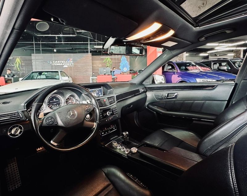 Mercedes-Benz E 63 AMG 6.2 SEDAN V8 32V GASOLINA 4P AUTOMÁTICO 2009/2010 CASTELLAN E TOMAZONI MOTORS CAXIAS DO SUL / Carros no Vale