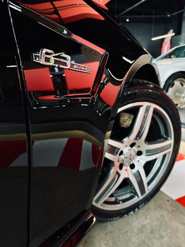 Mercedes-Benz E 63 AMG 6.2 SEDAN V8 32V GASOLINA 4P AUTOMÁTICO 2009/2010 CASTELLAN E TOMAZONI MOTORS CAXIAS DO SUL / Carros no Vale