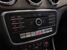Mercedes-Benz GLA 250 2.0 CGI GASOLINA SPORT 7G-DCT 2018/2018 BETIOLO NOVOS E SEMINOVOS LAJEADO / Carros no Vale