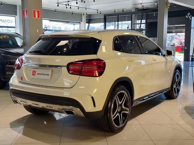 Mercedes-Benz GLA 250 2.0 CGI GASOLINA SPORT 7G-DCT 2018/2018 BETIOLO NOVOS E SEMINOVOS LAJEADO / Carros no Vale Mercedes-Benz GLA 250 2.0 CGI GASOLINA SPORT 7G-DCT 2018/2018 BETIOLO NOVOS E SEMINOVOS LAJEADO / Carros no Vale