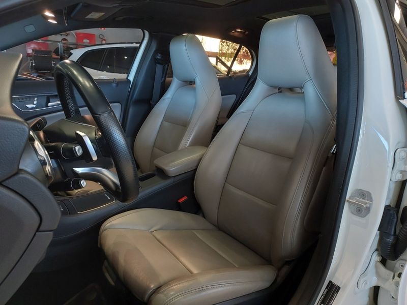 Mercedes-Benz GLA 250 2.0 CGI GASOLINA SPORT 7G-DCT 2018/2018 BETIOLO NOVOS E SEMINOVOS LAJEADO / Carros no Vale Mercedes-Benz GLA 250 2.0 CGI GASOLINA SPORT 7G-DCT 2018/2018 BETIOLO NOVOS E SEMINOVOS LAJEADO / Carros no Vale