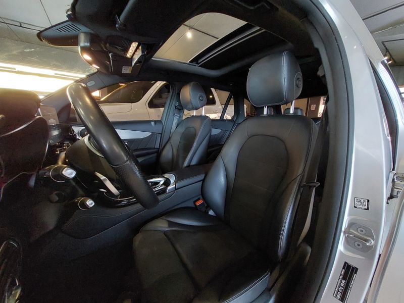 Mercedes-Benz GLC 250 2.0 CGI GASOLINA 4MATIC 9G-TRONIC 2017/2017 BETIOLO NOVOS E SEMINOVOS LAJEADO / Carros no Vale