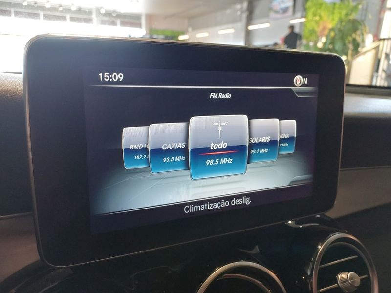 Mercedes-Benz GLC 250 2.0 CGI GASOLINA 4MATIC 9G-TRONIC 2017/2017 BETIOLO NOVOS E SEMINOVOS LAJEADO / Carros no Vale