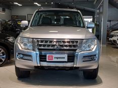Mitsubishi PAJERO FULL 3.2 HPE 4X4 16V TURBO INTERCOOLER DIESEL 4P AUTOMÁTICO 2015/2016 BETIOLO NOVOS E SEMINOVOS LAJEADO / Carros no Vale