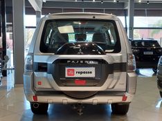 Mitsubishi PAJERO FULL 3.2 HPE 4X4 16V TURBO INTERCOOLER DIESEL 4P AUTOMÁTICO 2015/2016 BETIOLO NOVOS E SEMINOVOS LAJEADO / Carros no Vale