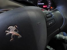 Peugeot 2008 1.6 16V FLEX CROSSWAY 4P AUTOMÁTICO 2018/2019 BETIOLO NOVOS E SEMINOVOS LAJEADO / Carros no Vale