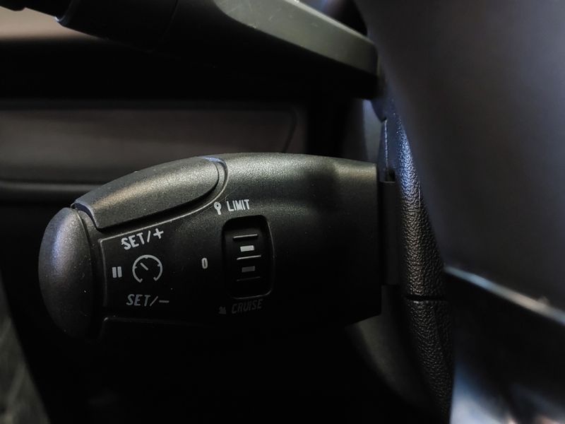Peugeot 2008 1.6 16V FLEX CROSSWAY 4P AUTOMÁTICO 2018/2019 BETIOLO NOVOS E SEMINOVOS LAJEADO / Carros no Vale