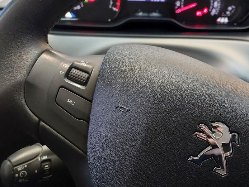Peugeot 2008 1.6 16V THP FLEX GRIFFE 4P AUTOMÁTICO 2022/2023 BETIOLO NOVOS E SEMINOVOS LAJEADO / Carros no Vale Peugeot 2008 1.6 16V THP FLEX GRIFFE 4P AUTOMÁTICO 2022/2023 BETIOLO NOVOS E SEMINOVOS LAJEADO / Carros no Vale